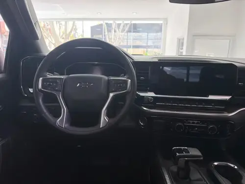 Chevrolet Silverado 5.3 V8 Z71 Trail Boss 2025