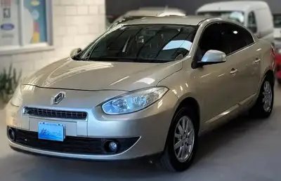 Renault Fluence 2.0 Dynamique 2013