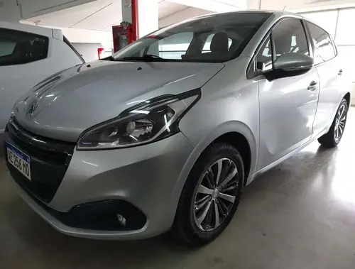 Peugeot 208 1.6 Feline 2020