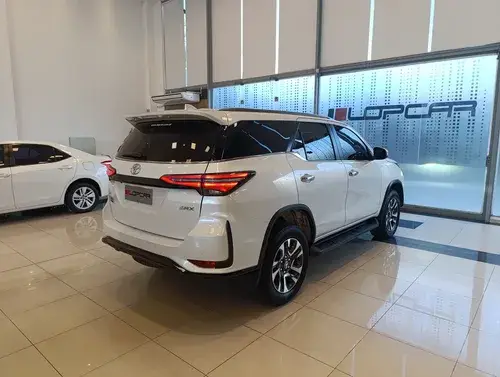 Toyota SW4 2.8 Srx 204Cv 4X4 7As At 2024