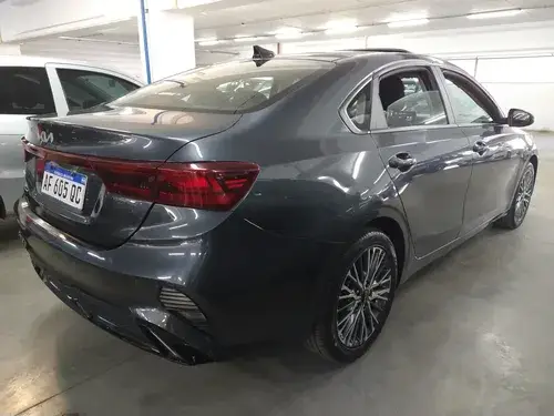Kia Cerato 2.0 Sx At6 5 p 2022