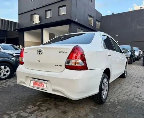 Toyota Etios 1.5 XS 4P L16 2018