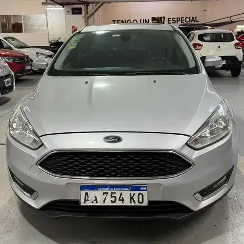 Ford Focus III 2.0 Se Plus At6 2016