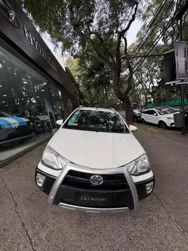 Toyota Etios Cross 1.5 Mt 2014