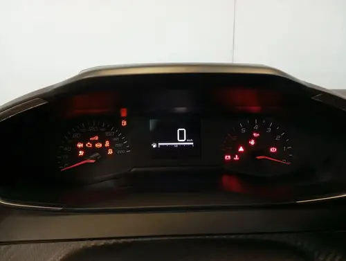 Peugeot 208 1.6 Active 2021