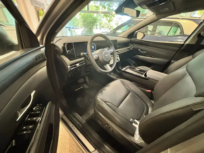 Hyundai New Tucson Hybrid 4WD 2026