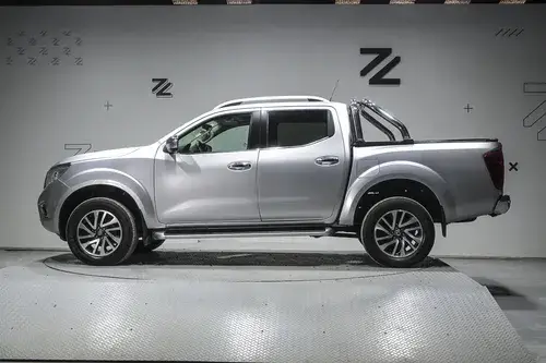 Nissan Frontier 2.3 Le Cd 4x4 At 2021