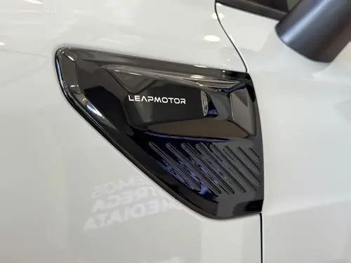B10 REEV 2026
