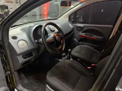 Fiat Uno 1.4 Sporting 2013