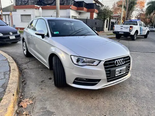 Audi A3 1.4 Tfsi 150 Cv S-Tronic 3P 2013