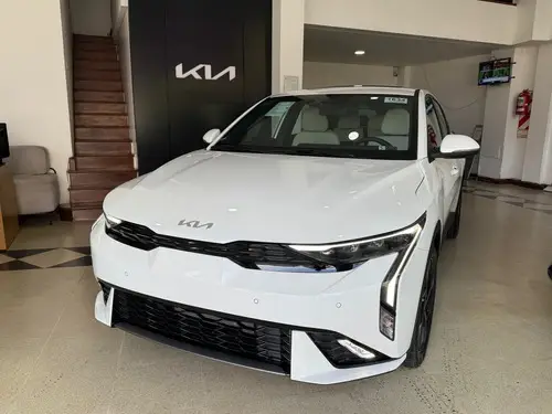 Kia K3 Sedan 1.6 Gt Line At 2026