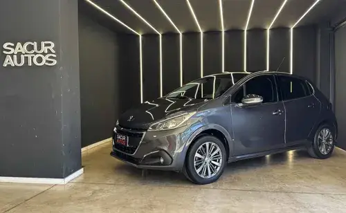 Peugeot 208 1.6 5P FELINE 2018