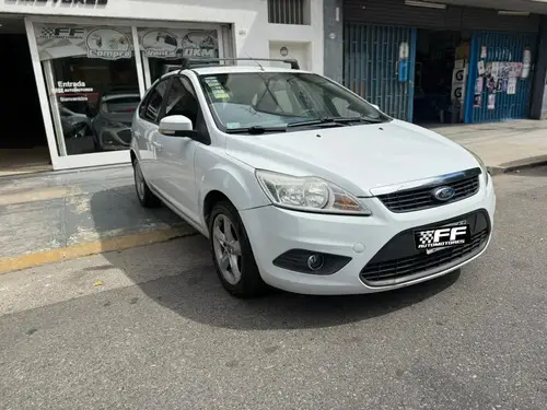 Ford Focus 2 1.6 Trend Sigma 5P 2012