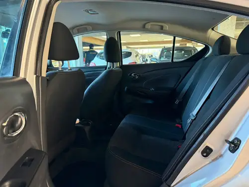 Nissan Versa 1.6 Advance Mt 2016