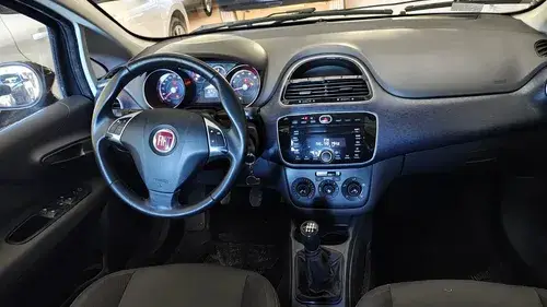 Fiat Punto 1.4 Attractive C/radio Integrada 2015