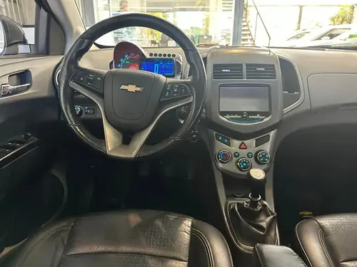 Chevrolet Sonic LTZ 1.6 MT 2013