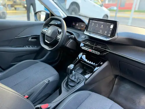 Peugeot 208 1.6 Allure Pack 2025