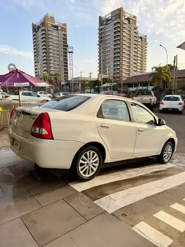 Toyota Etios 1.5 Sedan Xls 2014