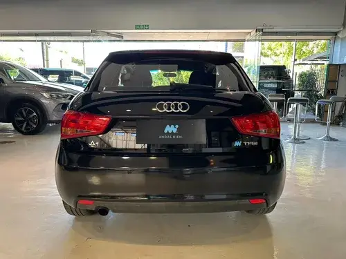 Audi A1 1.2 Turbo Atracttion 2014