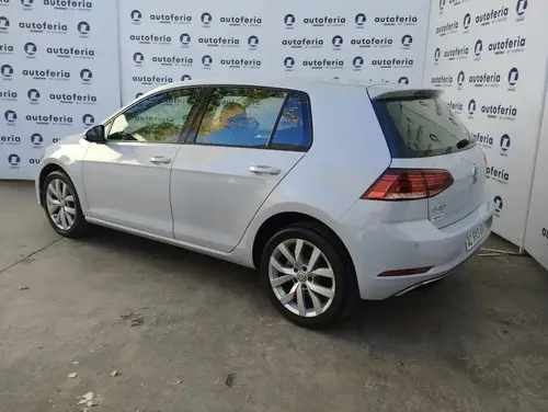 Volkswagen Golf 1.4 VII TSI BLUEMOTION TECH COMFORTLINE DSG L18 2018