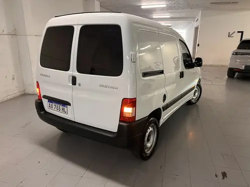 Peugeot Partner 1.4 Furgon Confort 2016