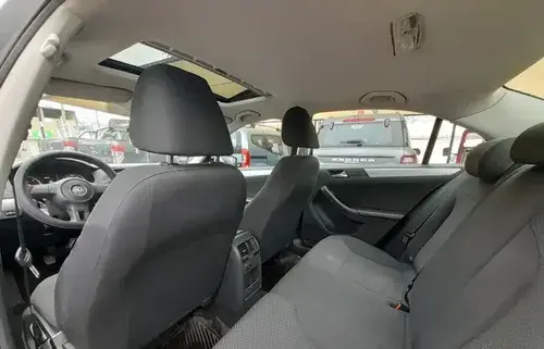Volkswagen Vento 2.0 Advance I 110cv 2013