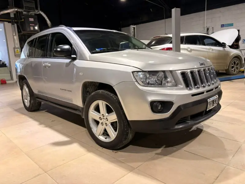 Jeep COMPASS LIMITED 2.4 AT 2011