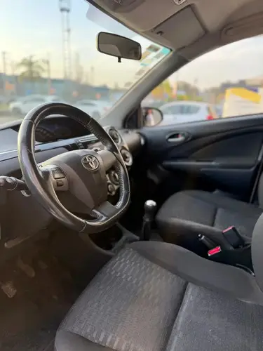 Toyota Etios 1.5 Sedan Xls 2014