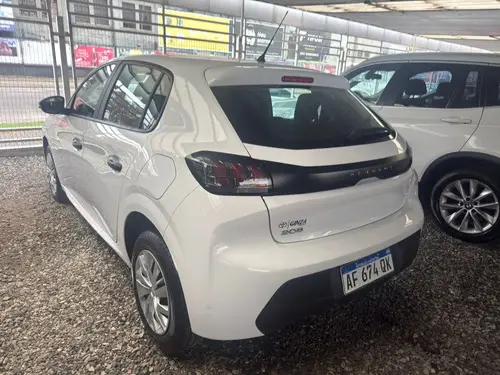 Peugeot 208 1.2 Like 2023