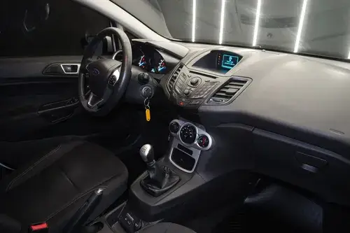 Ford Fiesta 1.6 5P SE (KD) 2015