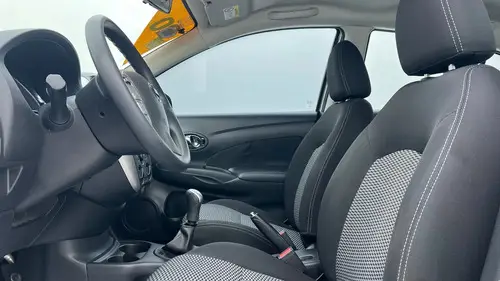 Nissan Versa 1.6 Advance Mt 2020