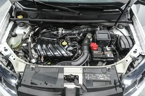 Renault Logan 1.6 16v Life 2025