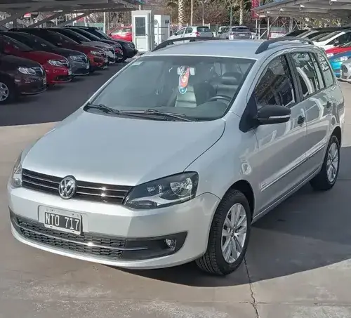 Volkswagen Suran 1.6 Limited Edition L14 2014