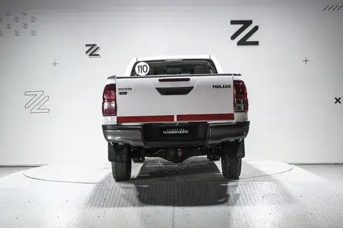 Toyota Hilux Pick-Up 2.4 Cd Dx 150cv 4x4 2024