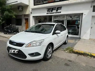 Ford Focus 2 1.6 Trend Sigma 2012