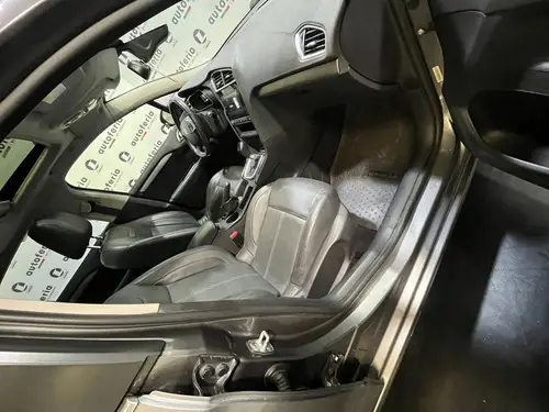 Citroën C4 Lounge 1.6 THP SHINE AT L18 2018