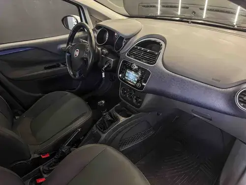 Fiat Punto 1.4 ATTRACTIVE L/16 UCONNECT 2016