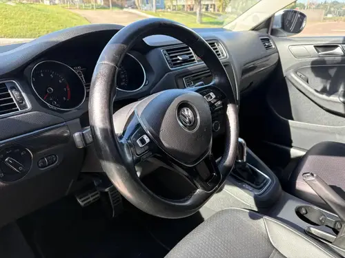 Volkswagen Vento 2.5 Luxury 170cv 2017