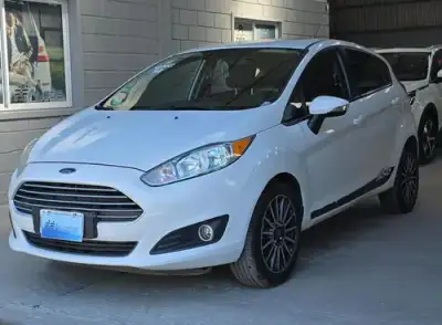 Ford Fiesta Kinetic Design 1.6 Se Plus 120cv 2014