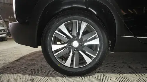Peugeot 2008 1.6 Feline 2022