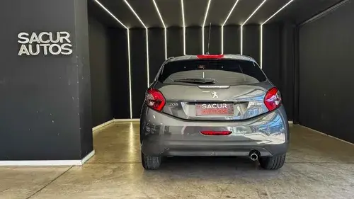 Peugeot 208 1.6 5P FELINE 2018