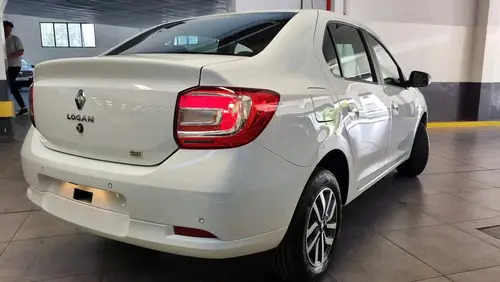 Renault Logan 1.6 16V Intense Opc. Gnc 2025