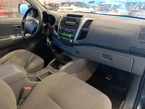Toyota Hilux Pick-Up 3.0 Cd Srv I 171cv 4x2 2011