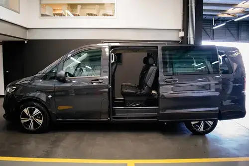 Mercedes-Benz Vito 1.9 119 Cdi Tourer Pasajeros 9+1 At 2025