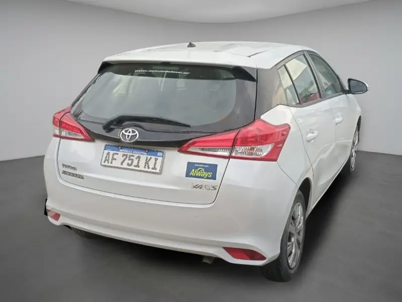 Toyota Yaris XS 1.5 6M/T 5P 2023
