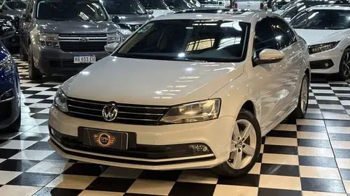 Volkswagen Vento 1.4 Comfortline 150cv 2017