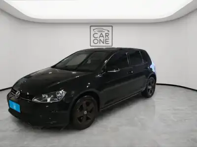 Volkswagen Golf 1.6 VII FSI TRENDLINE L15 2017