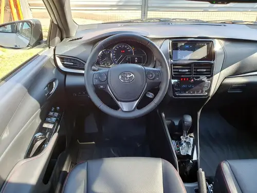 Toyota Yaris 1.5 5 Ptas S Cvt 2025