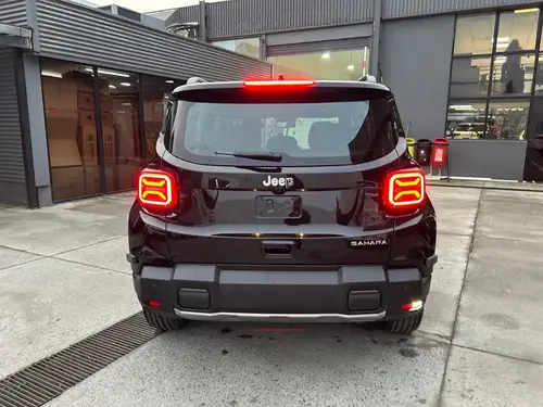 Jeep Renegade 1.3T Sahara At6 Fwd 2027