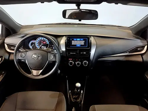 Toyota Yaris 5 puertas 1.5 Xs L/22 2024
